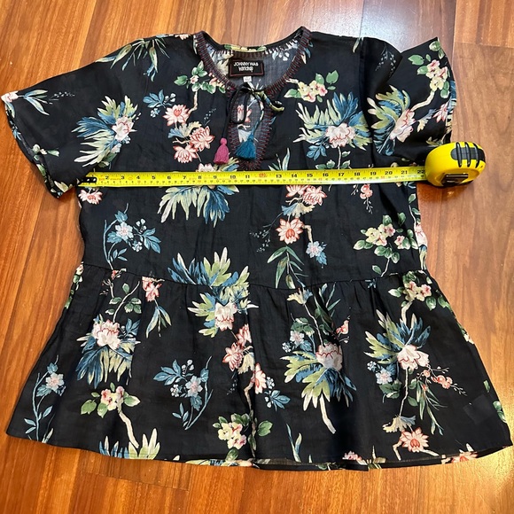 JOHNNY WAS Floral Design Top NOT FOR SALE - Picture 4 of 7